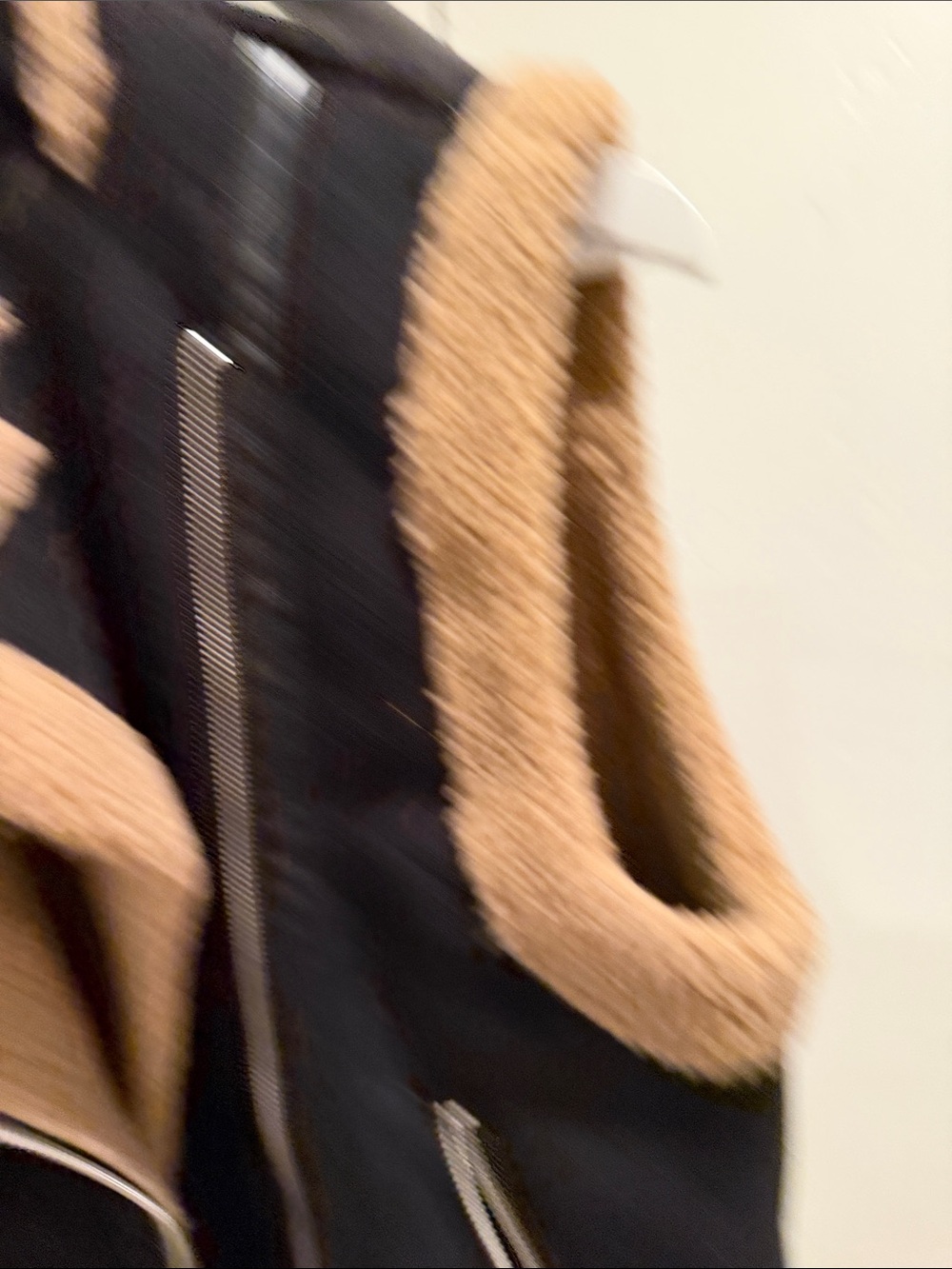 Vero Moda Black & Tan Sherpa Moto Vest - Picture 5 of 5